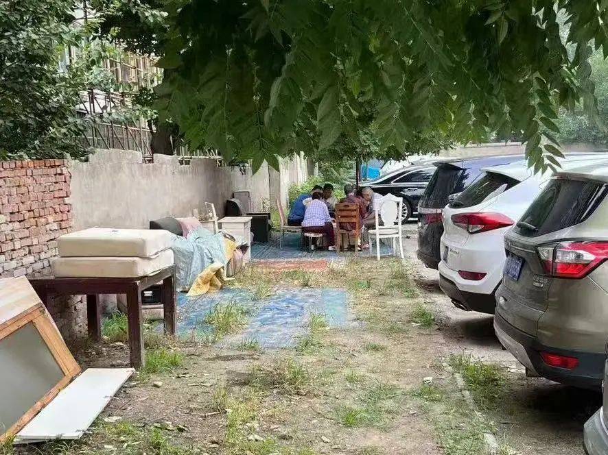银边”！社区微改造兜起百姓“小确幸”K8凯发国际“边角余料”变身“金角(图5)