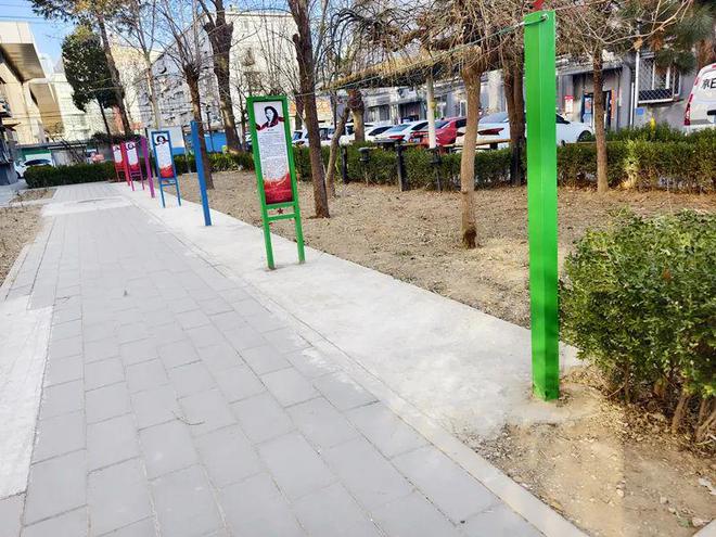 这社区便民晾衣杆让居民省心省力→k8凯发国际登录晾晒有去处顺义(图4)